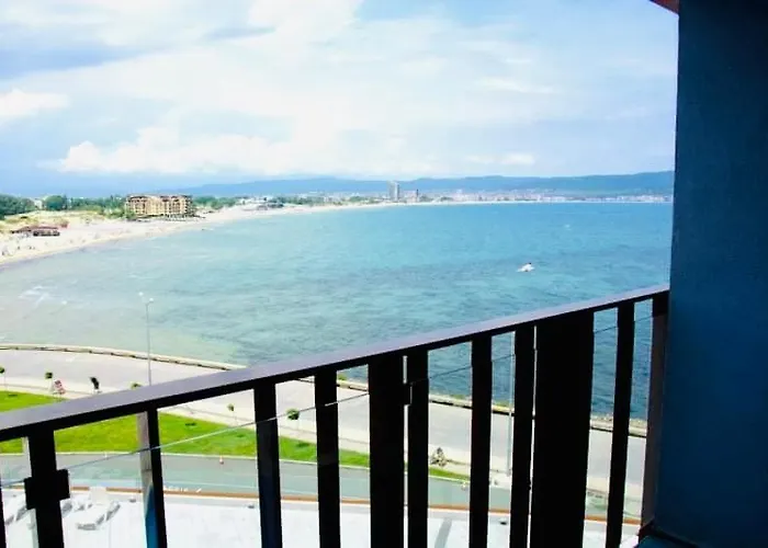 Paradiso B 410 With Sea View Daire *