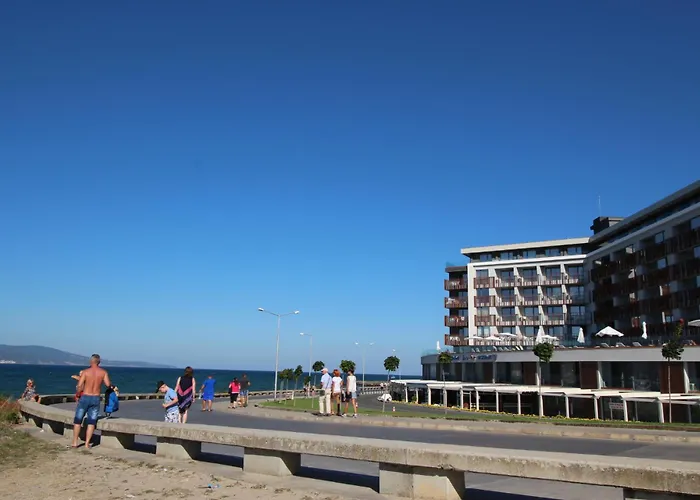 Paradiso B 410 With Sea View Daire Misivri